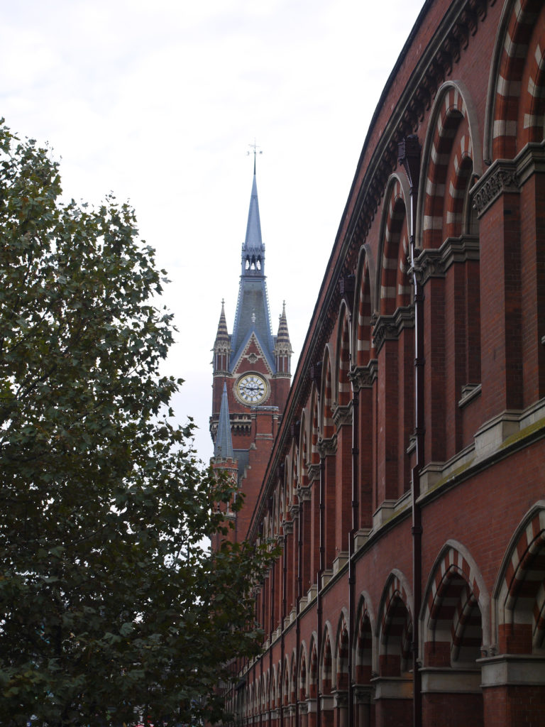 Saint Pancras exterieur