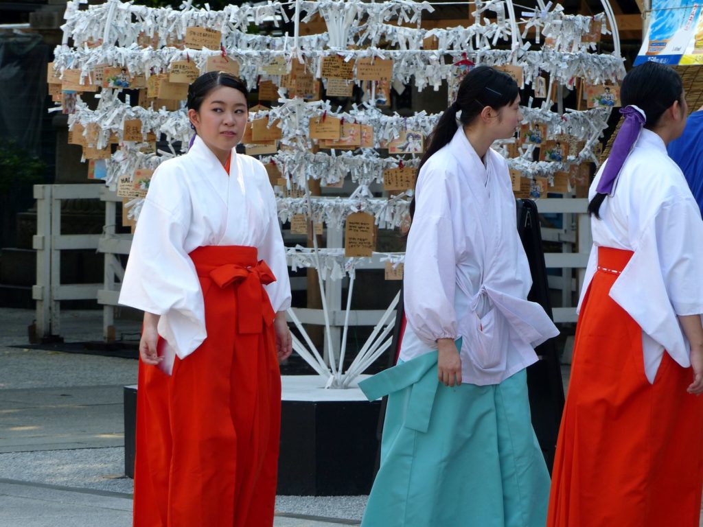 Miko Kanda Myojin