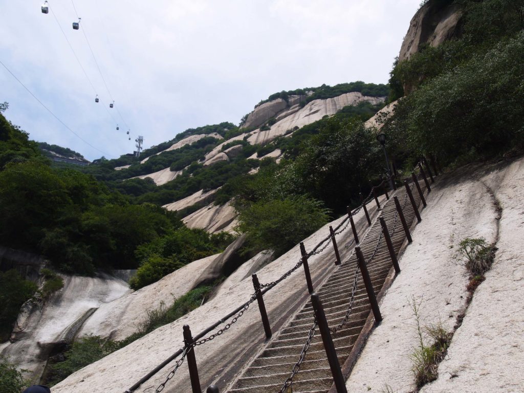 ascension hua shan escalier