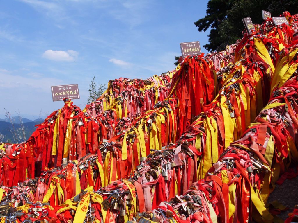 Hua shan wishes forest