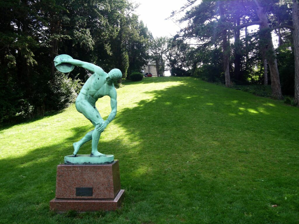 statue-jardin-botanique-copenhague