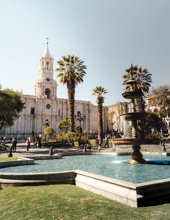 arequipa-plaza-armas