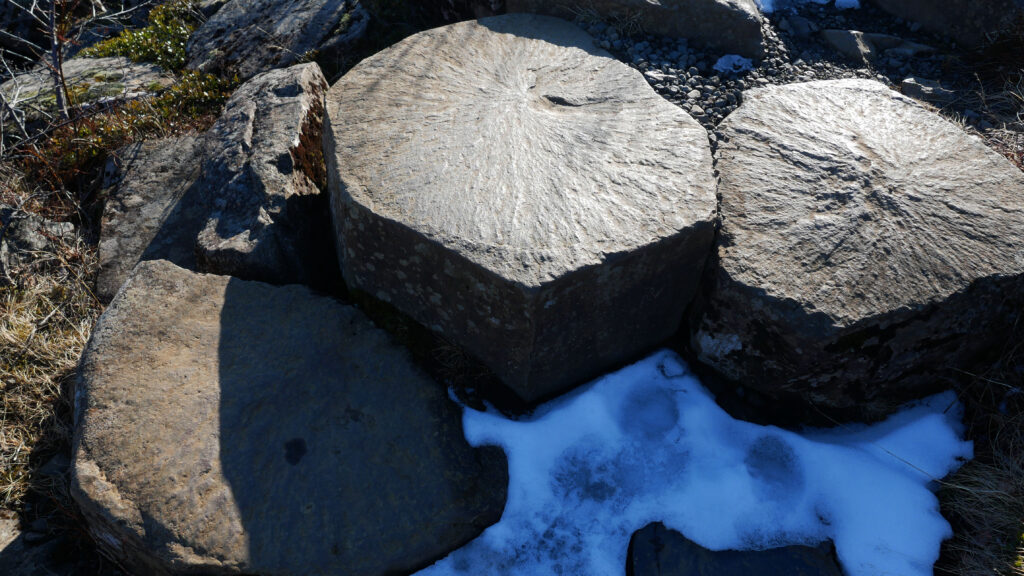 basalte-bloc-Svartifoss