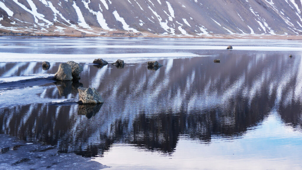 miroir-plage-stokksnes