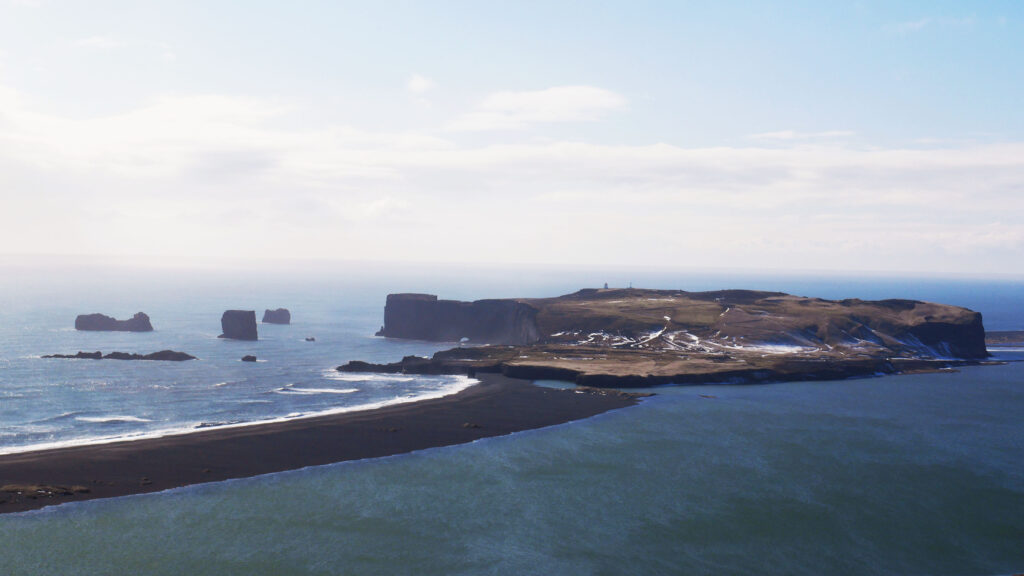 vue-plage-Reynisfjara-Reynisfjall