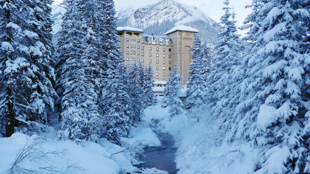 chateau-fairmont-lac-louise