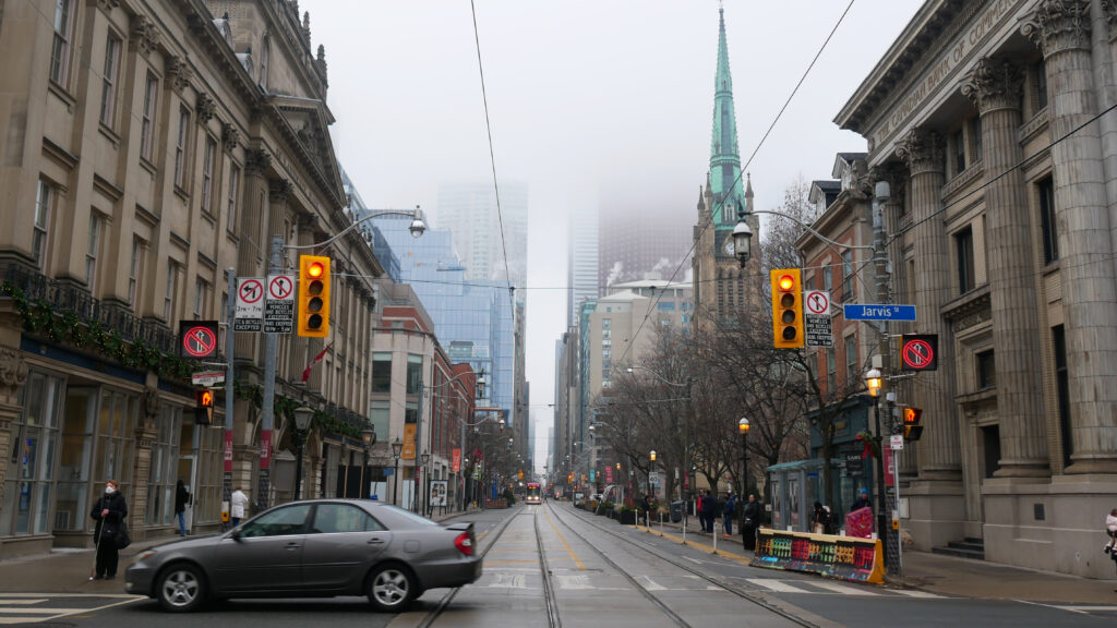 street-toronto-ontario-light