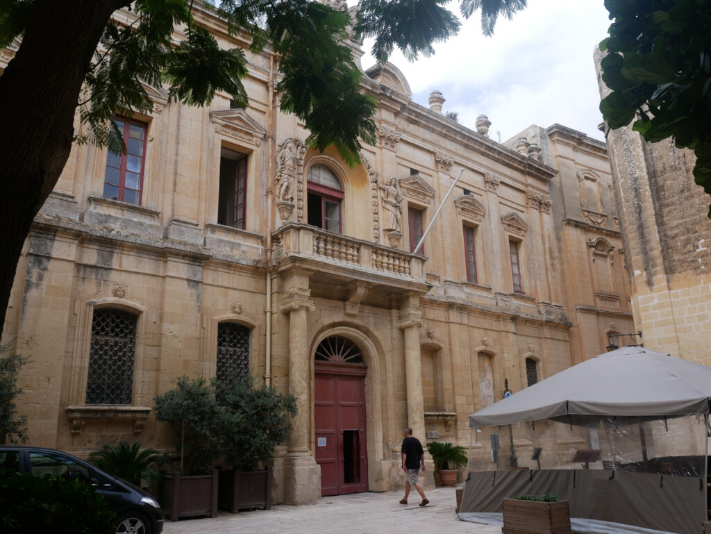 hotel-de-ville-mdina