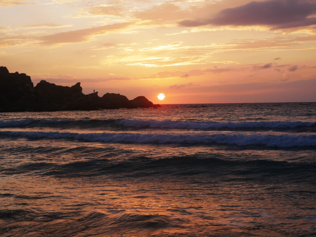 sunset-Ghajn-Tuffieha-bay-malte