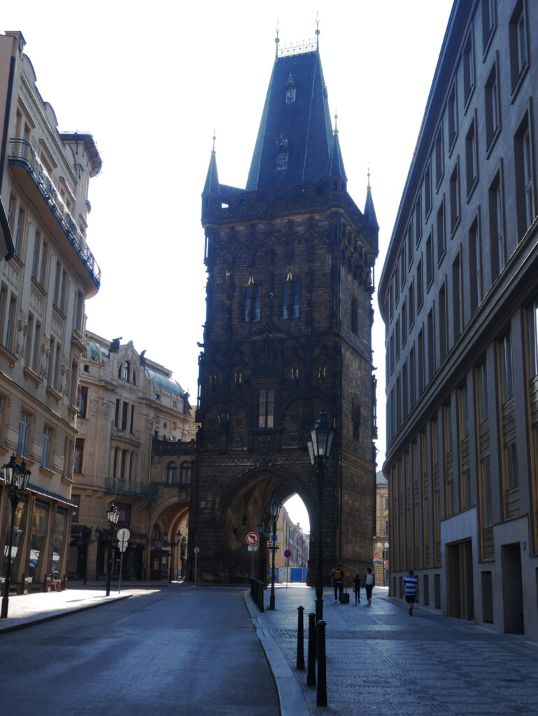 tour-poudriere-prague