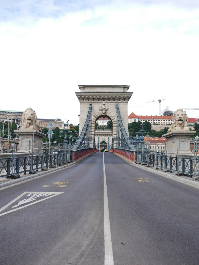 lions-pont-aux-chaine-budapest