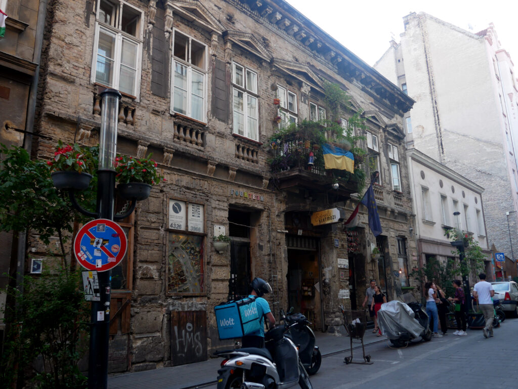 ruins-bars-quartier-juif