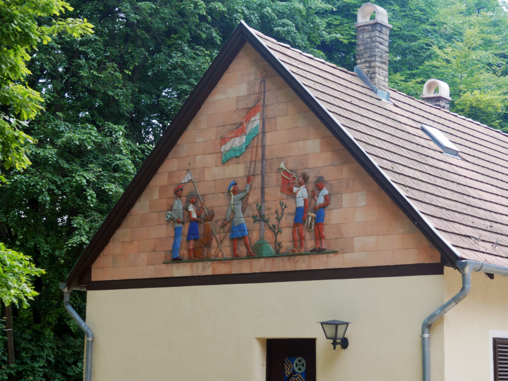 fresque-chemin-de-fer-enfants